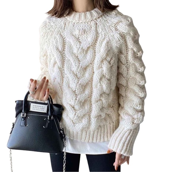 Zara Sweaters - Zara Chunky Cable Knit Sweater in Ecru